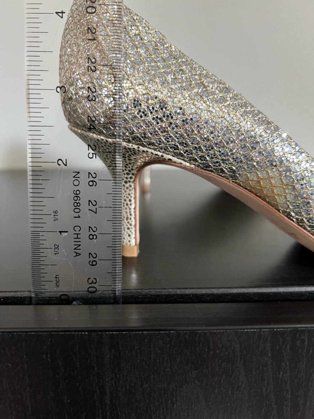 Jimmy Choo Isabel Champagne Glitter Open-Toe 2.5” Pumps Size 5 / 35 - Picture 11 of 16